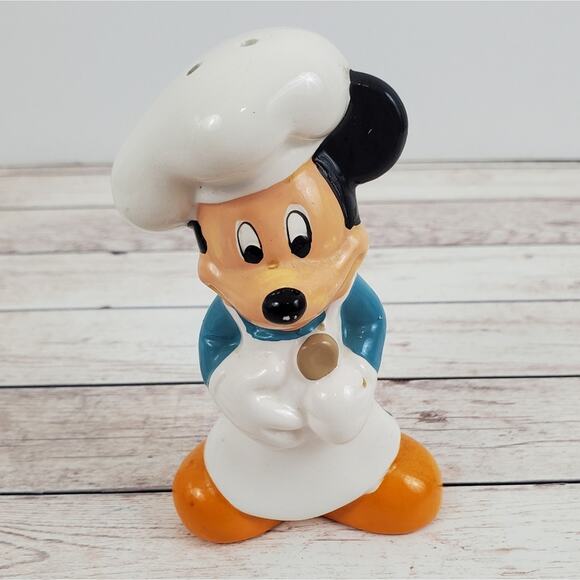 Disney Mickey Mouse Salt and Pepper Shakers - Picture 10 of 15